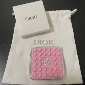 Dior Octobuddy Pink Phone Ring Stand Suction Accessory Fidget Toy Design NEW NIB